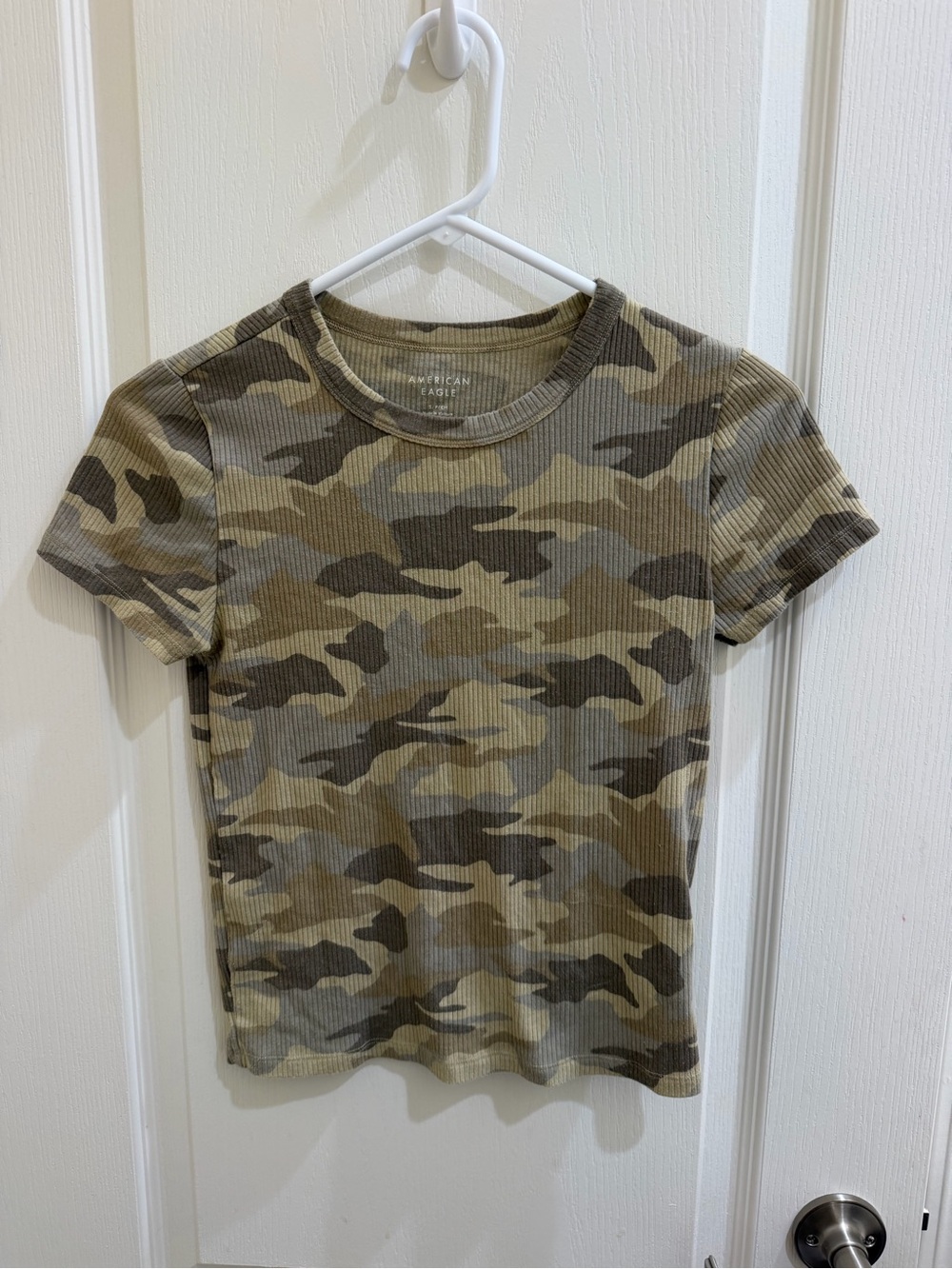 American Eagle Ribbed Camo Print Tee